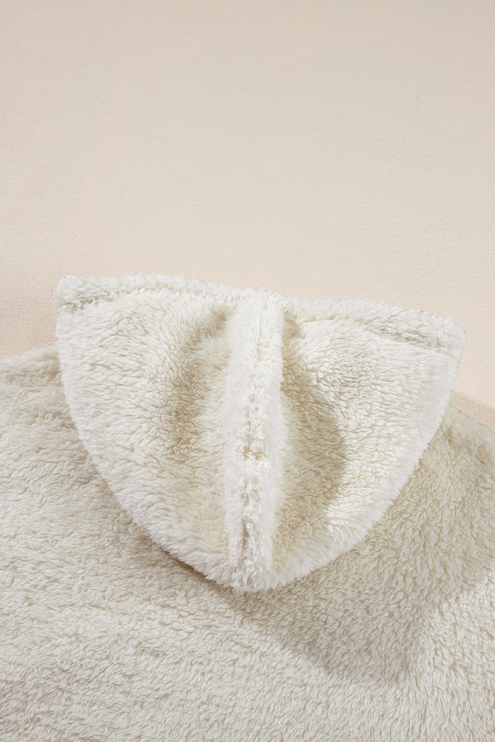 White Casual Contrast Ribbed Edge Plush Hoodie